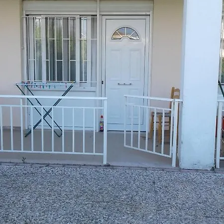 Nikos *